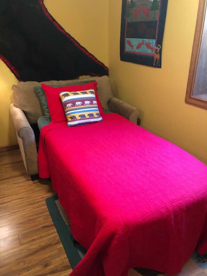 Two Bears Bed & Breakfast Couette-café Red Lodge